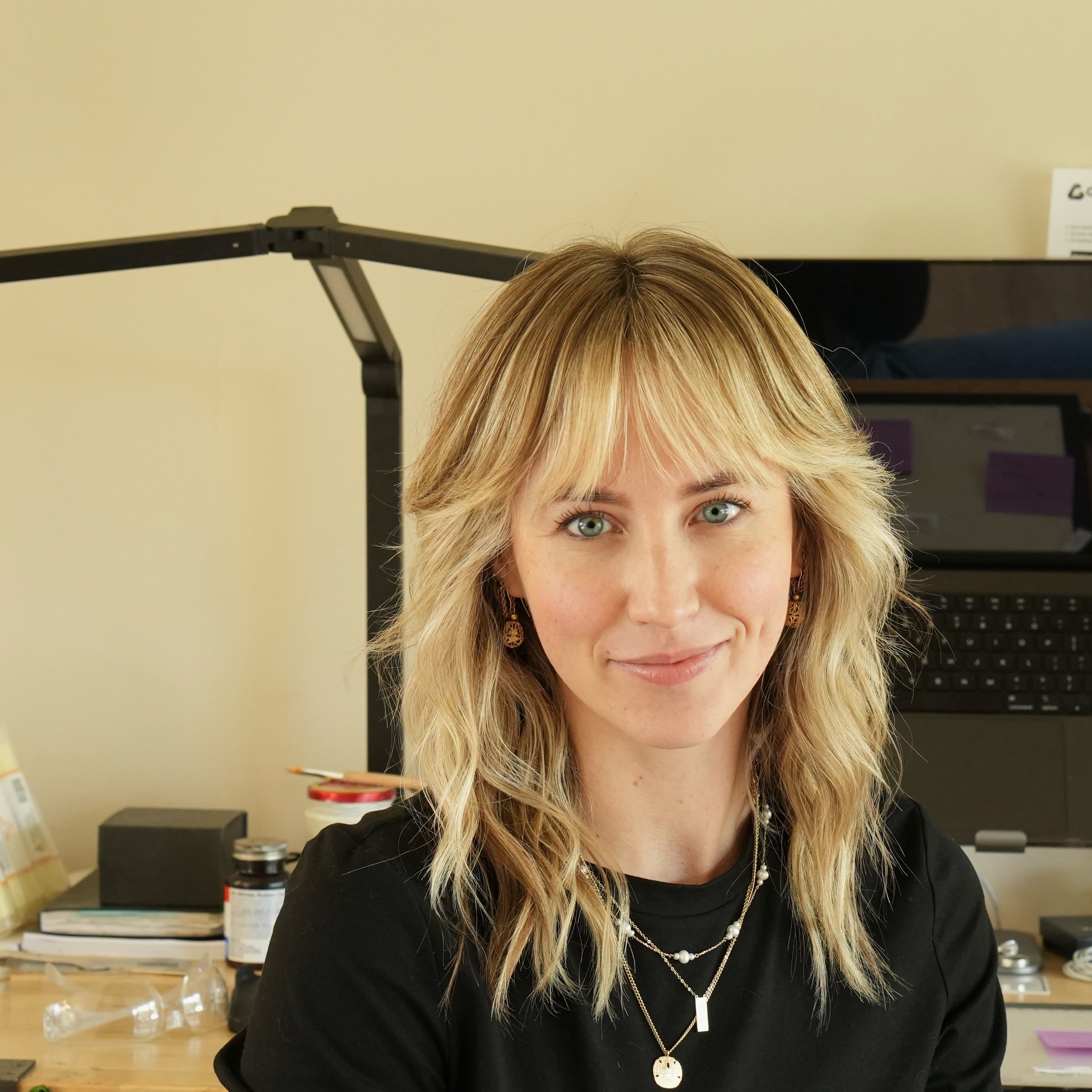 Tara Goetz, Media